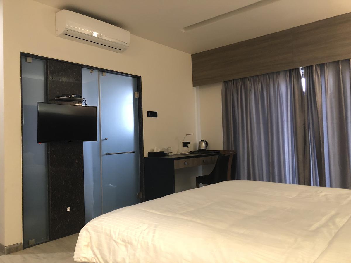 Hotel Sharanam Shegaon المظهر الخارجي الصورة