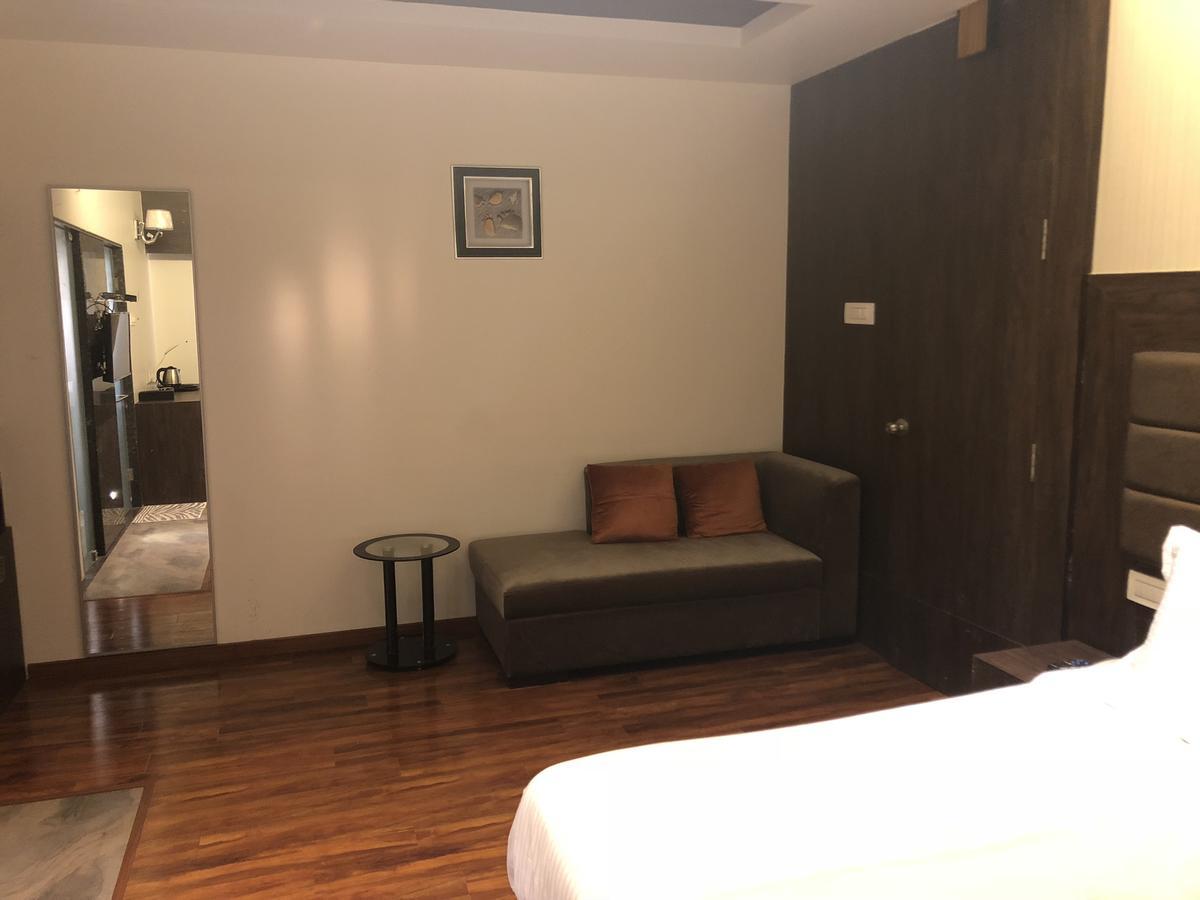 Hotel Sharanam Shegaon المظهر الخارجي الصورة
