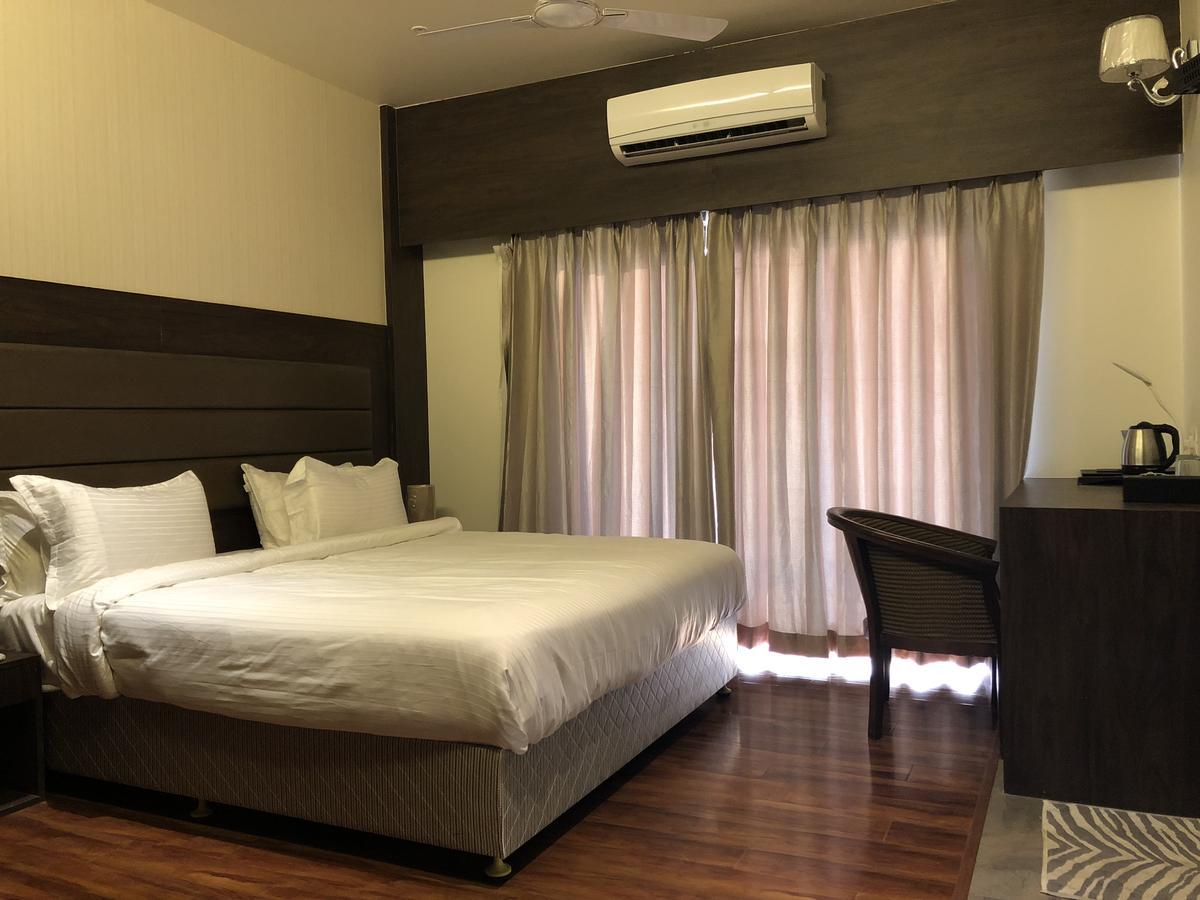 Hotel Sharanam Shegaon المظهر الخارجي الصورة