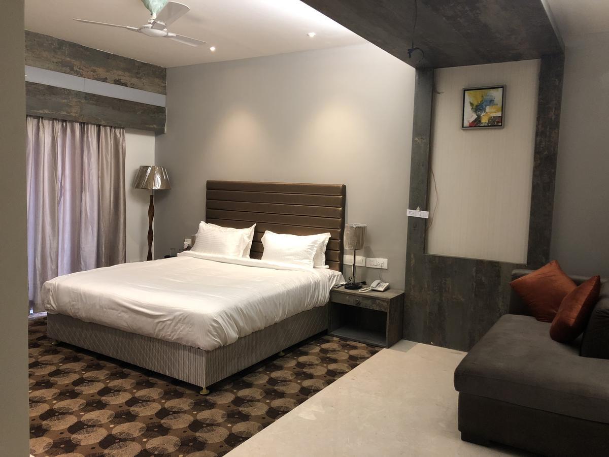 Hotel Sharanam Shegaon المظهر الخارجي الصورة